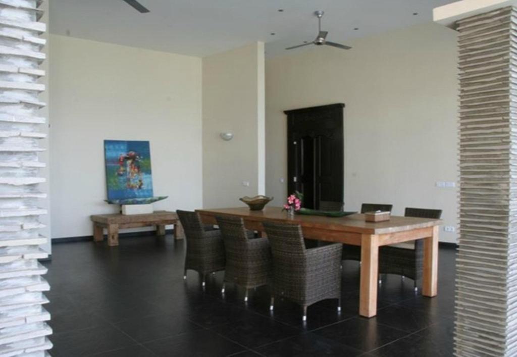 Villa Dunia Impian Kubutambahan  Extérieur photo